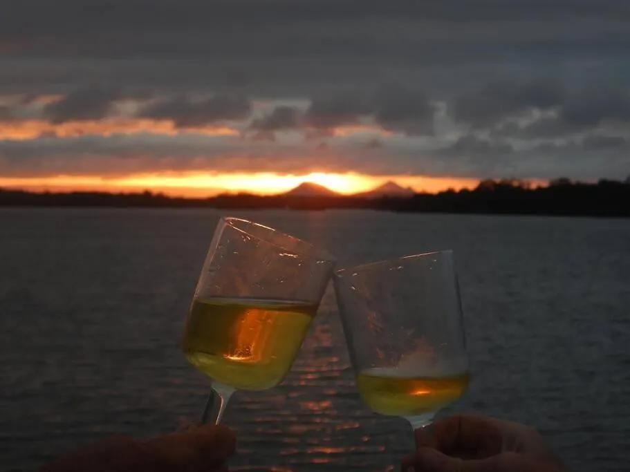 Ботель Отель Caloundra Houseboats Pelican Waters