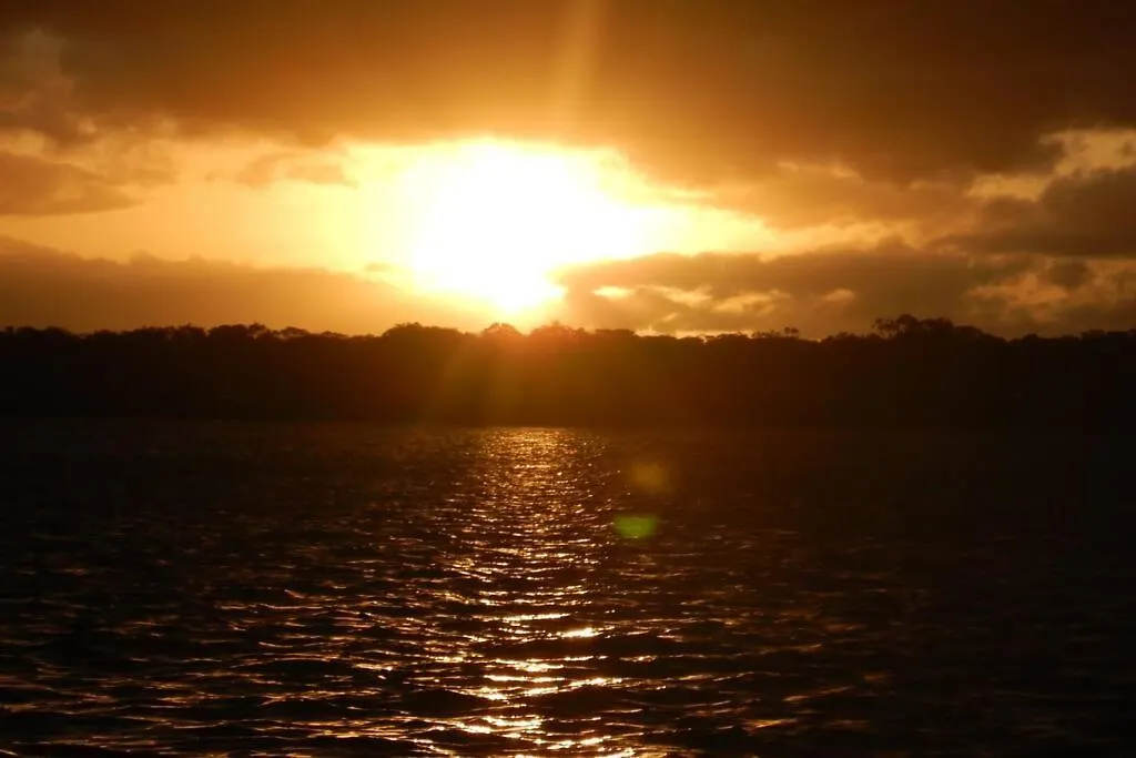 Hotel Caloundra Houseboats Pelican Waters Botel
