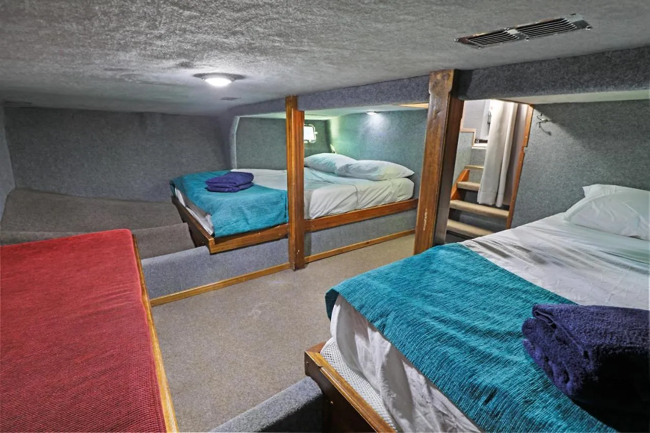 Botel Hotel Caloundra Houseboats Pelican Waters Australia