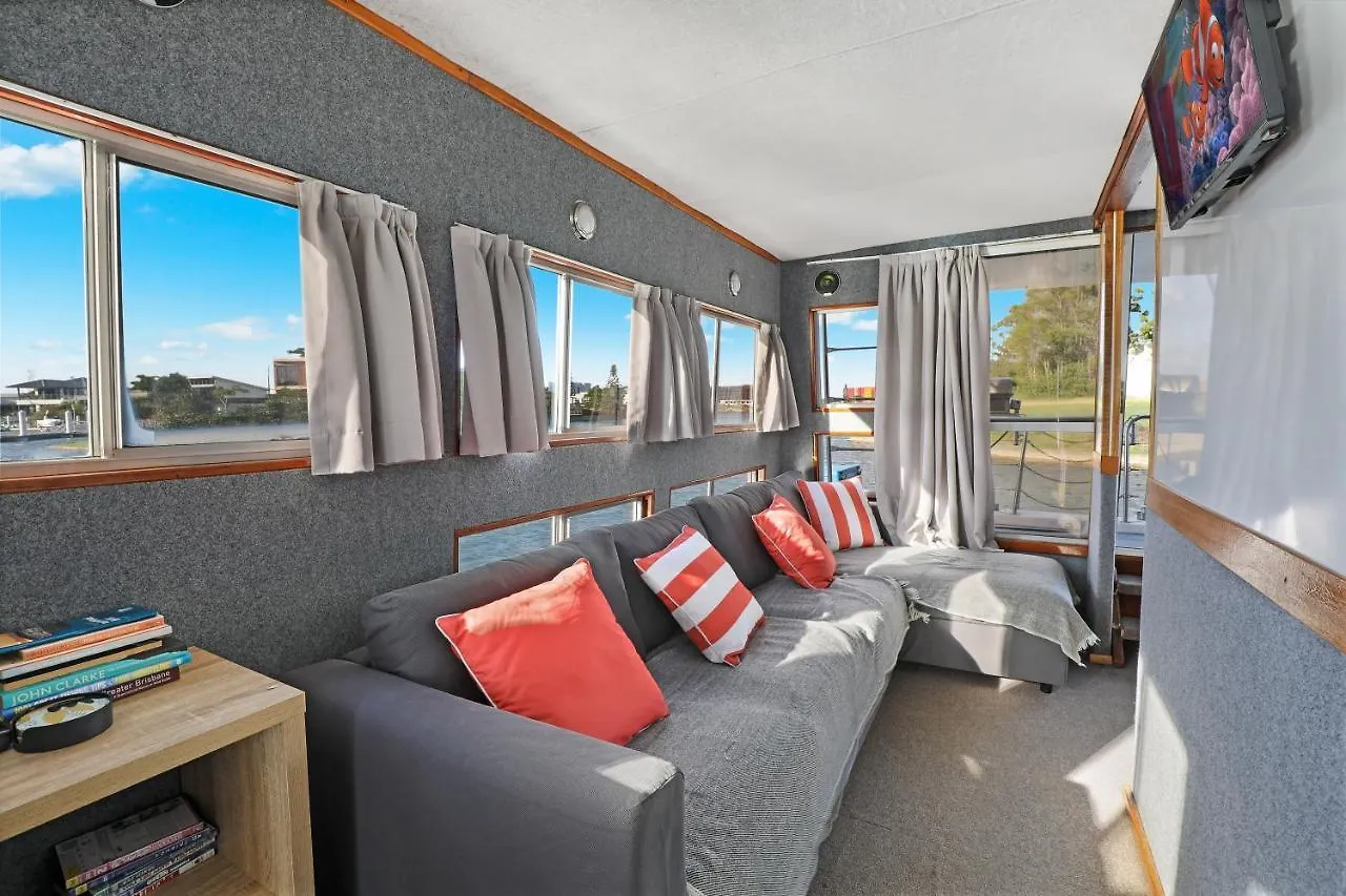 Hotel Caloundra Houseboats Pelican Waters